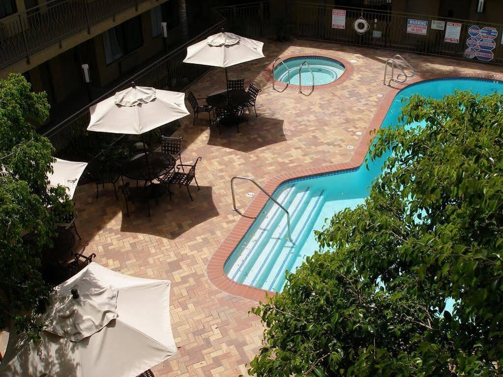 Holiday Inn Express Simi Valley By Ihg Eksteriør billede